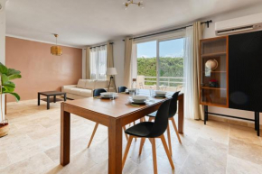 Cozy Apartment with Balcony in the Heart of the 8th Arrondissement